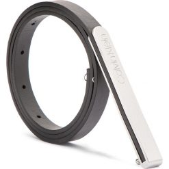 Pasek Damski CALVIN KLEIN - Plaque Belt 1Cm K60K604327 75 001. Czarne paski damskie Calvin Klein, w paski, ze skóry. Za 229.00 zł.