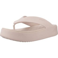 Sandały CROCS GETAWAY PLATFORM FLIP Rose. Czerwone skarpety damskie Crocs, bez wzorów, z gumy. Za 196.00 zł.