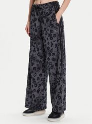 Adidas Spodnie dresowe Animal Print 3-Stripes JM1839 Beżowy. Brązowe spodnie dresowe damskie Adidas, m, bez wzorów, z dresówki. Za 259.99 zł.