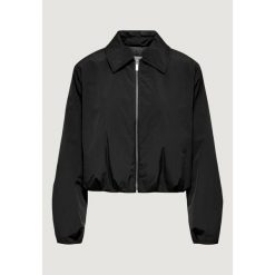 Kurtka Kobieta ONLY Onljoy Life Short Cc Otw. Czarne kurtki damskie Only, bez wzorów, z poliesteru, bez kaptura. Za 287.95 zł.