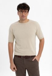 T-shirt basic z dzianiny TM-BURRO. T-shirty męskie Volcano, m, bez wzorów, z bawełny, klasyczne, bez kołnierzyka. Za 99.99 zł.