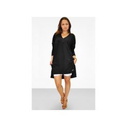 Luźna tunika z dekoltem w szpic. Czarne tuniki damskie Bien fashion. Za 119.00 zł.