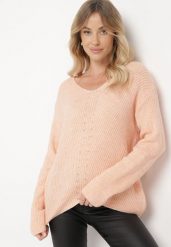 Jasnoróżowy Klasyczny Sweter z Dekoltem w Serek Eloma. Czerwone swetry damskie Born2be, l, bez wzorów, z jeansu, eleganckie, bez kołnierzyka, bez ramiączek, bez kaptura. Za 89.99 zł.