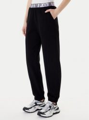 EA7 Emporio Armani Spodnie dresowe 7W001154 AF12501 UC001 Czarny Regular Fit. Czarne spodnie dresowe damskie EA7 Emporio Armani, xl, bez wzorów, z dresówki. Za 489.99 zł.