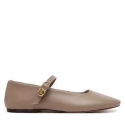 Baleriny Tommy Hilfiger. Brązowe baleriny damskie Tommy Hilfiger, bez wzorów, bez obcasa. Za 349.99 zł.