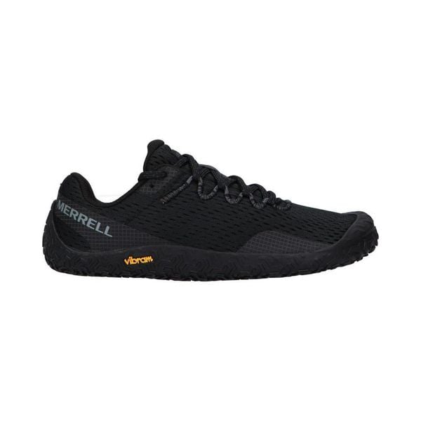 Buty sportowe dla kobiet Merrell VAPRO GLOVE 6. Czarne obuwie sportowe damskie Merrell, bez wzorów, do biegania. Za 389.99 zł.