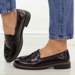 Czarne skórzane mokasyny damskie Vinceza 39984. Czarne mokasyny damskie VINCEZA, z jeansu, biznesowe. Za 219.00 zł.