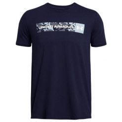 Koszulka Męska 1376830 Camo Stripe T-shirt. Niebieskie koszulki sportowe męskie Under Armour, m, bez wzorów, bez kołnierzyka, bez ramiączek, trekkingowe. Za 163.99 zł.