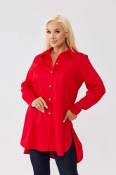Klasyczna czerwona koszula Elena zapinana na guziki, asymetryczny krój PLUS SIZE XXL OVERSIZE JESIEŃ. Czerwone bluzki damskie Moda Size Plus Iwanek, plus size, bez wzorów, z bawełny, biznesowe, z asymetrycznym kołnierzem, plus size, bez ramiączek. Za 199.90 zł.