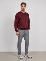 Bluza crewneck comfort fit z domieszką bawełny - bordowy. Czerwone bluzy męskie Sinsay, l, bez wzorów, z bawełny, bez kaptura. Za 29.99 zł.