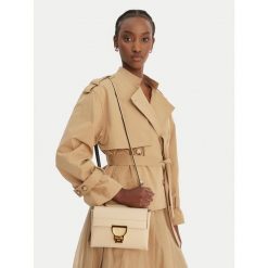 Torebka Coccinelle. Brązowe torebki do ręki damskie Coccinelle, bez wzorów, klasyczne, bez dodatków. Za 1,299.00 zł.