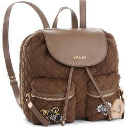 Plecak LIU JO - M Backpack Brentave N68062 T9093 Dark Olive 90822. Brązowe plecaki damskie Liu Jo, z materiału. Za 599.00 zł.