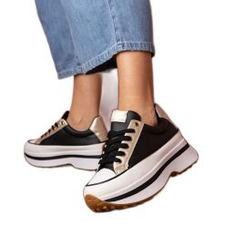 Czarne sneakersy trampki na platfotmie. Czarne trampki i tenisówki damskie bez wzorów, ze skóry ekologicznej, eleganckie, bez zapięcia. Za 84.78 zł.