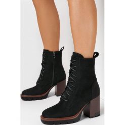 Czarne Botki Ophelie. Czarne botki damskie Born2be, za kostkę, bez obcasa, na obcasie, bez zapięcia. Za 159.99 zł.