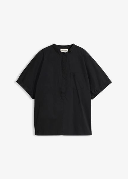 Bluzka oversize z krótkim rękawem. Czerwone bluzki damskie bonprix, bez wzorów, bez kołnierzyka, bez ramiączek. Za 59.99 zł.