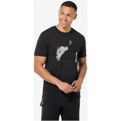Koszulka SUPER.NATURAL M JUMPING JACK TEE. Niebieskie koszulki sportowe męskie super.natural, l, bez wzorów, z materiału, bez kołnierzyka, bez ramiączek, do biegania. Za 299.99 zł.