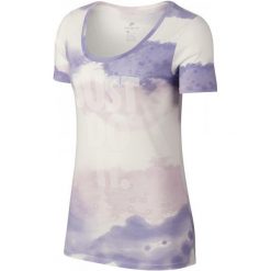 Nike Koszulka Sportowa Damska W Nsw Tee Scoop Jdi Wash, Sail Purple Pulse Barely Grape White Xl. Koszulki sportowe damskie marki Nike. Za 105.00 zł.