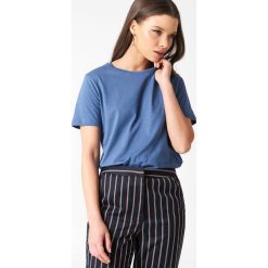 NA-KD Basic T-shirt basic - Blue. T-shirty damskie marki NA-KD Basic. W wyprzedaży za 22.17 zł.