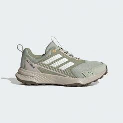 Buty Tracefinder Trail Running. Białe obuwie sportowe damskie Adidas, bez wzorów, do biegania. Za 299.00 zł.