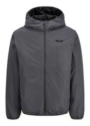 Kurtka zimowa JJ REBEL. Czarne kurtki męskie bonprix, na zimę, m, z aplikacjami, z kapturem. Za 144.99 zł.