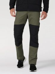 WRANGLER ATG REINFORCED SOFTSHELL PANT MĘSKIE SPODNIE MATERIAŁOWE DUSTY OLIVE WC3TAWX45 112324341. Zielone spodnie materiałowe męskie Wrangler, l, bez wzorów, z materiału. Za 239.99 zł.
