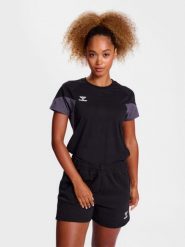 Koszulka damska Hummel Travel. Czarne koszulki sportowe damskie Hummel, xs, bez wzorów, z bawełny, bez kołnierzyka, bez ramiączek, na fitness i siłownię. Za 109.50 zł.