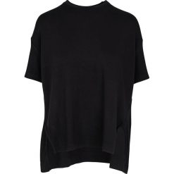 Koszulka "Aixa" w kolorze czarnym. T-shirty damskie Frieda Sand, z bawełny, z okrągłym kołnierzem, z krótkim rękawem. W wyprzedaży za 108.95 zł.