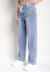 Jasnoniebieskie Szerokie Jeansy z Bawełny Ozdobione Haftem i Materiałowym Paskiem Kaielle. Niebieskie jeansy damskie Born2be. Za 149.99 zł.
