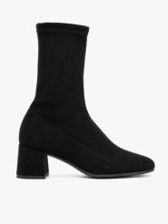 Czarne wyższe elastyczne botki. Czarne botki damskie Ryłko, z tkaniny, z okrągłym noskiem, bez obcasa, bez zapięcia. Za 429.99 zł.