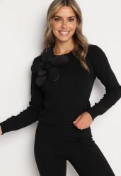 Czarny Sweter z Wiskozą Ozdobiony Kwiatową Aplikacją 3D Wykończony Ściągaczami Eviyania. Czarne swetry damskie Born2be, uniwersalny, z aplikacjami, z jeansu, eleganckie, bez kołnierzyka, bez ramiączek, długie, bez kaptura. Za 109.99 zł.