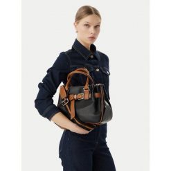 Torebka Liu Jo. Czarne torebki do ręki damskie Liu Jo, bez wzorów, klasyczne, bez dodatków. Za 679.99 zł.