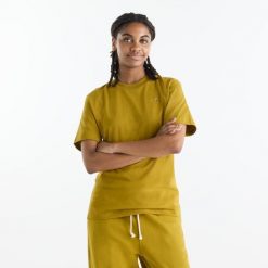 Koszulka damska New Balance WT41501BIL – żółta. Żółte koszulki sportowe damskie New Balance, s, bez wzorów, z materiału, eleganckie, bez kołnierzyka. Za 179.99 zł.