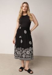 Czarna Rozkloszowana Spódnica z Wiskozy w Kwiatowy Wzór Masterore. Czarne spódnice damskie Born2be, uniwersalny, bez wzorów, z jeansu, biznesowe, midi, dopasowane. Za 59.99 zł.