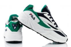 Buty do biegania damskie Fila V94M Low Wmn białe. Białe obuwie sportowe damskie Fila, bez wzorów, ze skóry, do biegania. Za 450.99 zł.