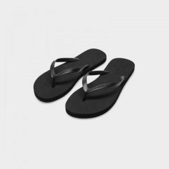 Japonki damskie na plażę Outhorn OTHWSS24FFLIF160. Czarne klapki damskie Outhorn, bez wzorów, z gumy, klasyczne, bez obcasa. Za 37.99 zł.