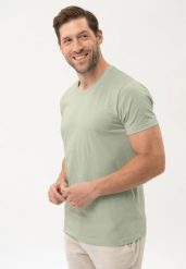 Bawełniana koszulka T-BASIC. Zielone t-shirty męskie Volcano, l, bez wzorów, z bawełny, klasyczne, bez kołnierzyka. Za 54.99 zł.