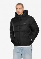 Kurtka turystyczna męska Prosto Jacket 404 zimowa. Czarne kurtki męskie Prosto., na zimę, m, z aplikacjami, z nylonu, bez kaptura. Za 419.99 zł.