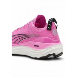 Damskie buty do biegania ForeverRun NITRO™ PUMA Poison Pink Black. Czarne obuwie sportowe damskie Puma, bez wzorów, do biegania. W wyprzedaży za 505.20 zł.
