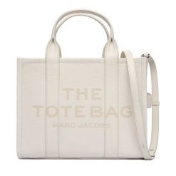 Torebka Marc Jacobs. Torebki do ręki damskie Marc Jacobs, bez wzorów, bez dodatków. Za 1,939.00 zł.