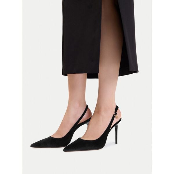 Szpilki Nine West. Czarne szpilki damskie Nine West, bez wzorów, bez obcasa, bez zapięcia. Za 229.99 zł.