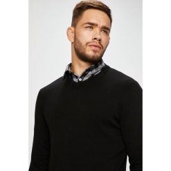 Jack & Jones - Sweter. Szare swetry przez głowę męskie Jack & Jones, z bawełny. W wyprzedaży za 69.90 zł.