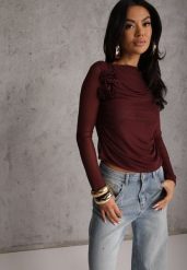 Bordowa Marszczona Bluzka z Siateczki Zdobiona Aplikacją w Kształcie Róży Olirisa. Czerwone bluzki damskie Renee, s, z aplikacjami, z bawełny, bez kołnierzyka, bez ramiączek. Za 74.99 zł.