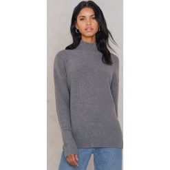 Rut&Circle Sweter Erica - Grey. Szare swetry damskie marki Rut&Circle, z dzianiny, z golfem. W wyprzedaży za 80.98 zł.