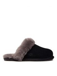Ugg Kapcie W Scuffette II 1106872 Czarny. Czarne kapcie damskie UGG, bez wzorów, ze skóry. Za 419.00 zł.
