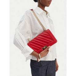 Torebka Badura. Czerwone listonoszki damskie Badura, bez wzorów, bez dodatków. Za 199.99 zł.