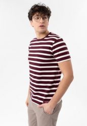 T-shirt w paski TM-HARALD. Czerwone t-shirty męskie Volcano, m, bez wzorów, z bawełny, klasyczne, bez kołnierzyka. Za 79.99 zł.