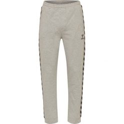 Spodnie Hummel Lmove Classics. Szare buty sportowe męskie Hummel, m, bez wzorów, na fitness i siłownię. W wyprzedaży za 167.00 zł.