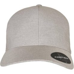Czapka Z Daszkiem Delta Carbon. Szare czapki i kapelusze damskie FLEXFIT, bez wzorów. Za 104.99 zł.