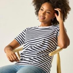 Damska koszulka z krótkim rękawem w paski Bayletta. Białe t-shirty damskie Regatta, bez wzorów, z bawełny, bez kołnierzyka. Za 105.50 zł.