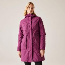 Yewbank II Regatta damska trekkingowa kurtka. Fioletowe kurtki damskie Regatta, uniwersalny, bez wzorów, z kapturem. Za 339.99 zł.